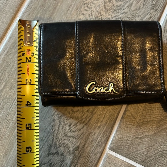 Coach Black Leather Tri-Fold Wallet - Picture 7 of 8
